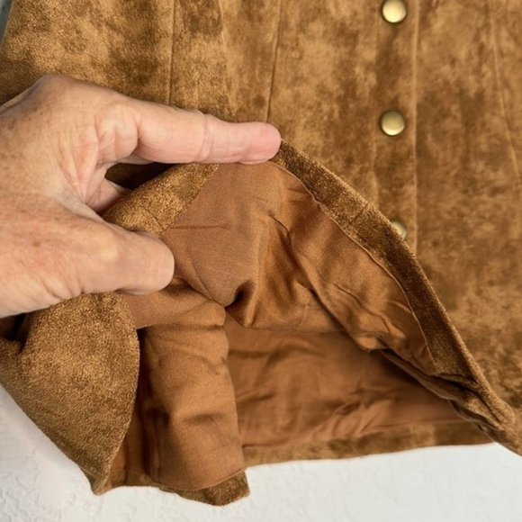Honey Punch Faux Suede Mini Skirt Front Snap Camel Brown - Picture 5 of 5